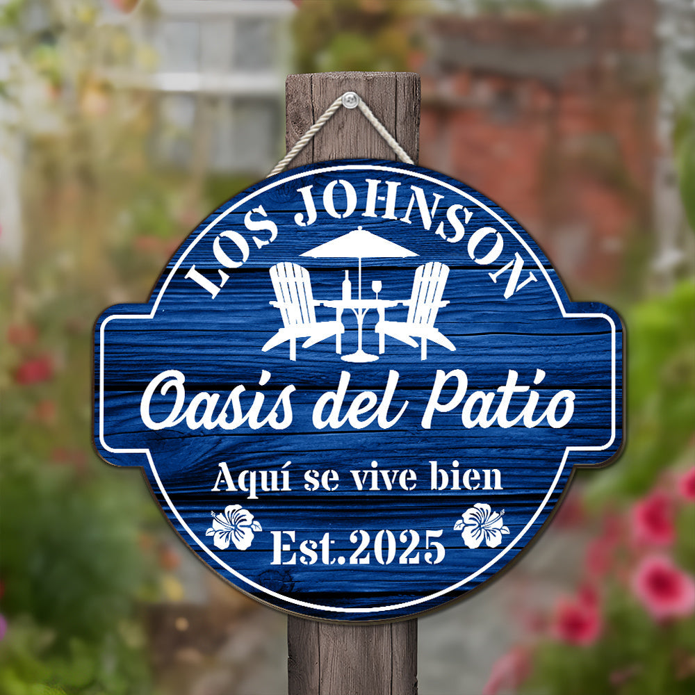 Bienvenido A Nuestro Oasis En El Patio Trasero - Letrero Personalizado De Madera